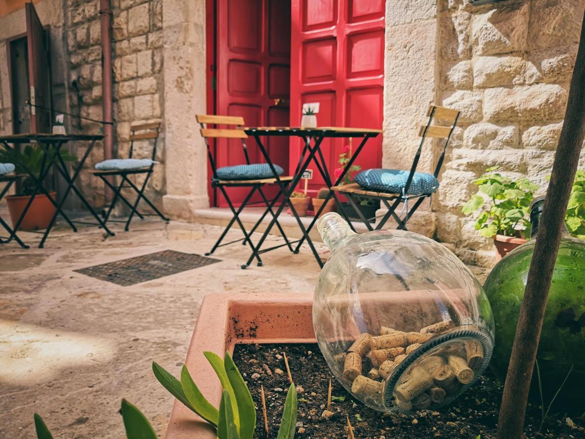 بارليتا Redmood Guesthouse المظهر الخارجي الصورة